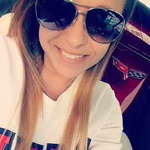 Meet your Posher, Janelle